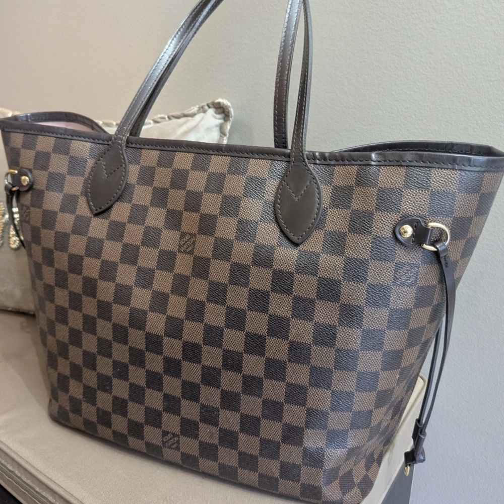 ❤️FINAL PRICE DROP❤️ Louis Vuitton Neverfull MM Tote – Damier Ebene - Picture 2 of 8